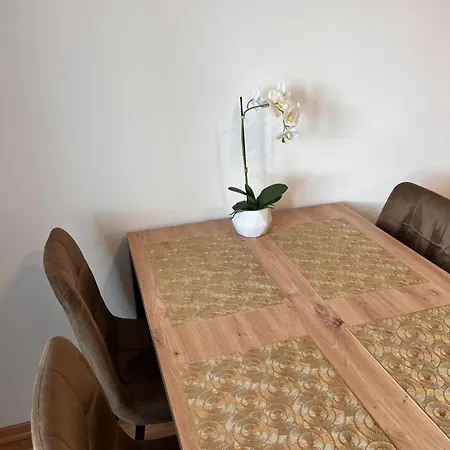 U Kostka Lägenhet *